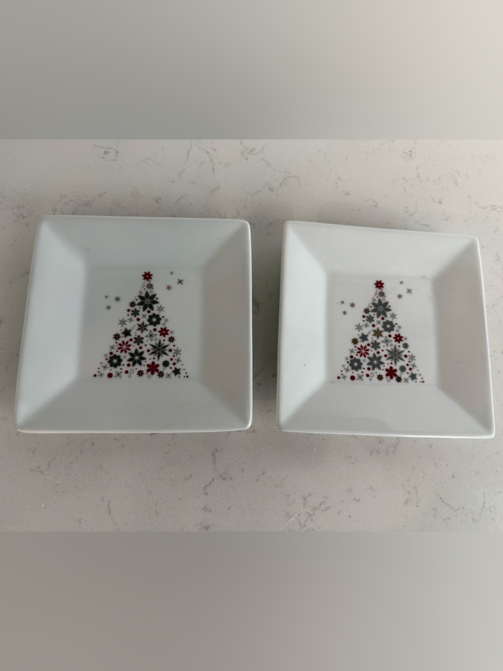 FOOD NETWORK holiday snowflake tree plates